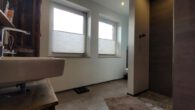 Großzügiges Familiendomizil! Junges, schönes Einfamilienhaus. Garten und Carport, ruhig in Groß Reken - Badezimmer