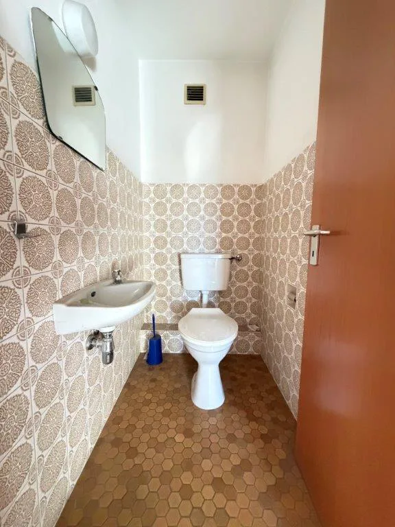 Gäste-WC OG