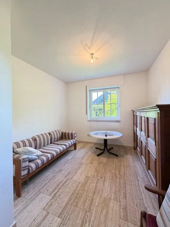 Büro EG