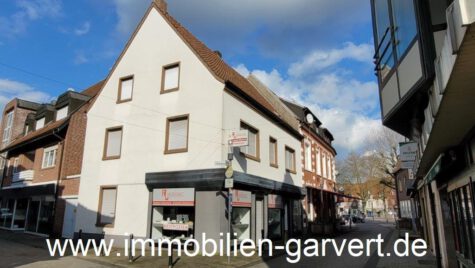 Zentral! Wohn- und Geschäftshaus mit zweigeschossiger Wohnung, Terrasse und 2 Ladenlokalen in Borken, 46325 Borken, Haus