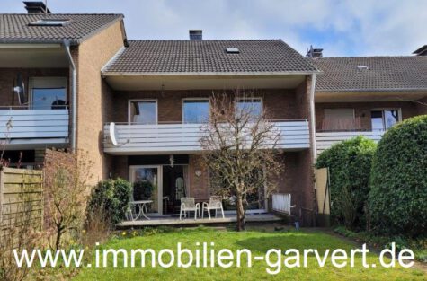 Zentrumsnah! Großzügiges Reihenhaus mit Garten, Loggia, Garage. Erbbaurechtsgrundstück. In Borken, 46325 Borken, Reihenmittelhaus