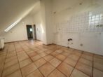 Stadtnah! Helle 2-Zimmer-Eigentumswohnung im Spitzboden mit Dachterrasse in Borken! - Küche