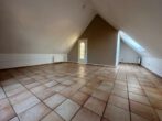 Stadtnah! Helle 2-Zimmer-Eigentumswohnung im Spitzboden mit Dachterrasse in Borken! - 002 Wohn-Esszimmer 2
