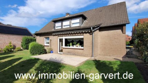 Platz für 2 Generationen! Einfamilienhaus mit Garten, Garage, Stellflächen. Zentral, ruhig in Raesfeld, 46348 Raesfeld, Einfamilienhaus