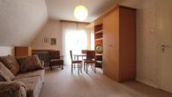 Einfamilienhaus über 60 trumpft auf! Gepflegt. Geräumig. Keller. Garage. Garten satt. Ruhig in Oeding - Zimmer DG