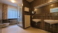 Einfamilienhaus über 60 trumpft auf! Gepflegt. Geräumig. Keller. Garage. Garten satt. Ruhig in Oeding - Bad EG