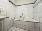 Großzügige, gemütliche Erdgeschosswohnung mit direktem Zugang zum ausgebauten Keller, Garten, Stellplatz in Borken - Bad EG
