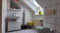 Maisonette! 3 Zimmer-Wohnung im 2. Ober-/Dachgeschoss mit Loggia und Garage, zentrumsnah in Borken - DG WC