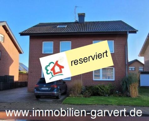 Schönes Einfamilien- oder Mehrgenerationenhaus mit Garten, Garage und mehr, in Velen-Ramsdorf, 46342 Velen, Zweifamilienhaus