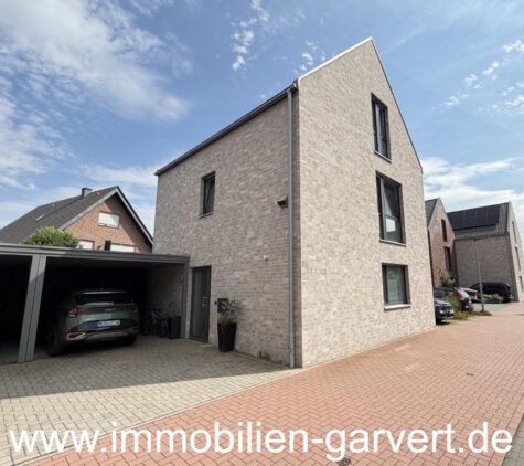 Vermietung -Doppelhaushälfte mit Terrasse und Garten in ruhiger, zentraler Lage von Raesfeld, 46348 Raesfeld, Doppelhaushälfte