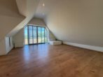 Vermietung - Helle 2-Zimmer-Dachgeschoss-Wohnung mit Garten in Borken-Marbeck (Außenbereich) - Wohnzimmer