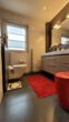 Gepflegtes 4-Zimmer-Reihenendhaus mit Garage, zentrumsnah und ruhig in Borken - OG Bad