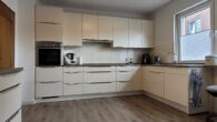 Renoviert mit Charme! Großzügiges Einfamilienhaus mit Garten, Balkon, Garage. Ruhige Lage in Ramsdorf - Küche