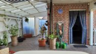 Mit Einliegerwohnung! Großes Einfamilienhaus mit Sommergarten, Doppelgarage, ruhig in Heiden - Terrasse